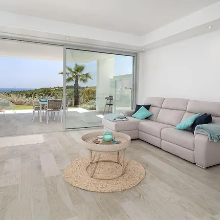 Beautiful At Alcazaba Lagoon Daire Estepona